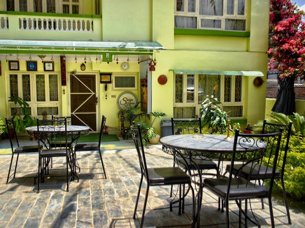 Фото Shakya House