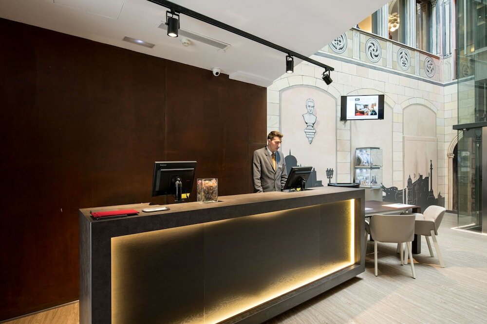 Фото Catalonia Catedral Hotel