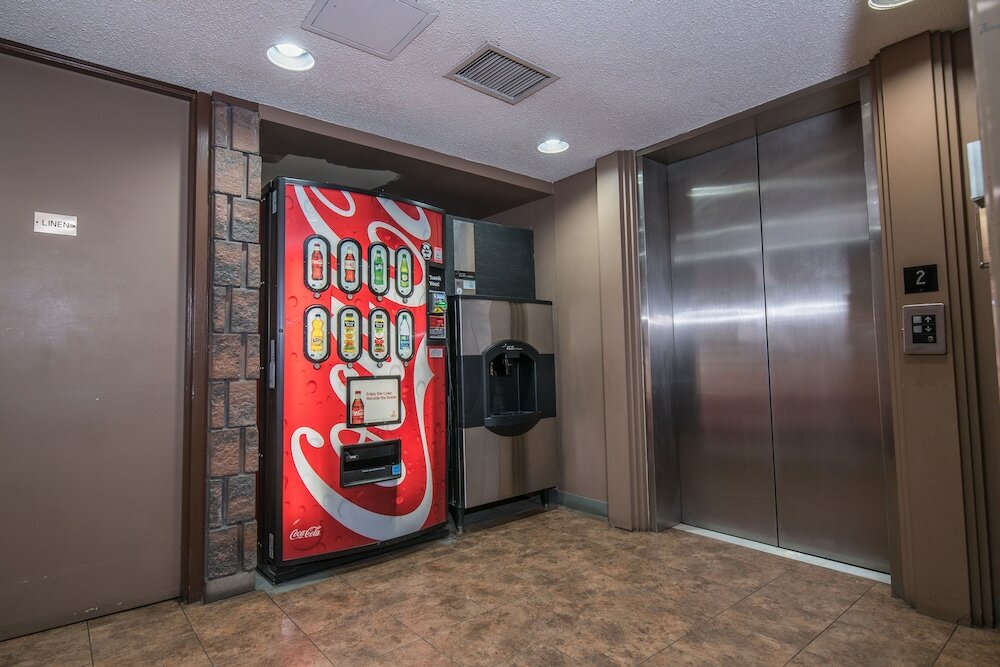 Фото Argyll Plaza Hotel