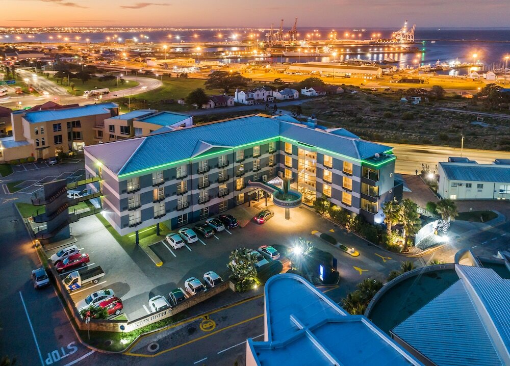 Фото отеля 2