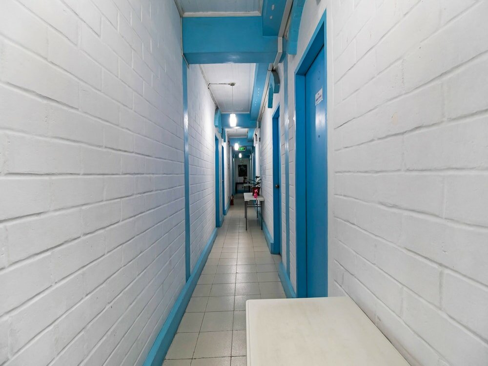 Фото Oyo 749 La Maria Pension And Tourist Inn Hotel