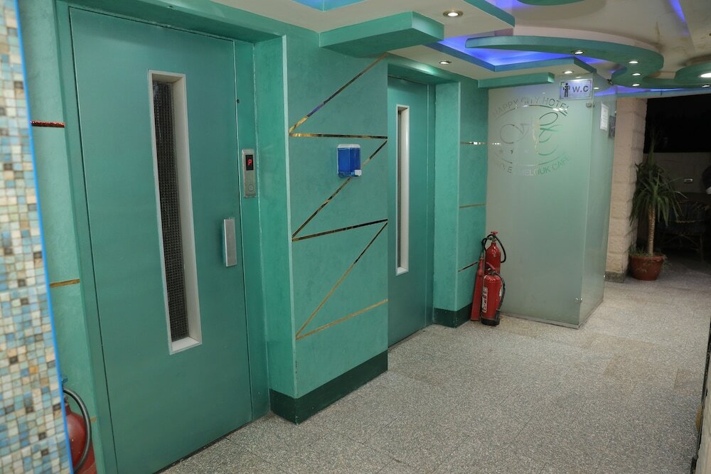 Фото Happy City Hotel