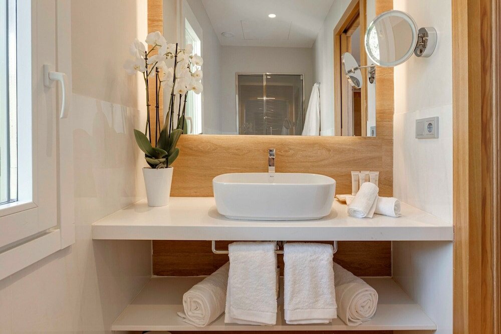 Фото Hotel Boutique Mirlo Barcelona