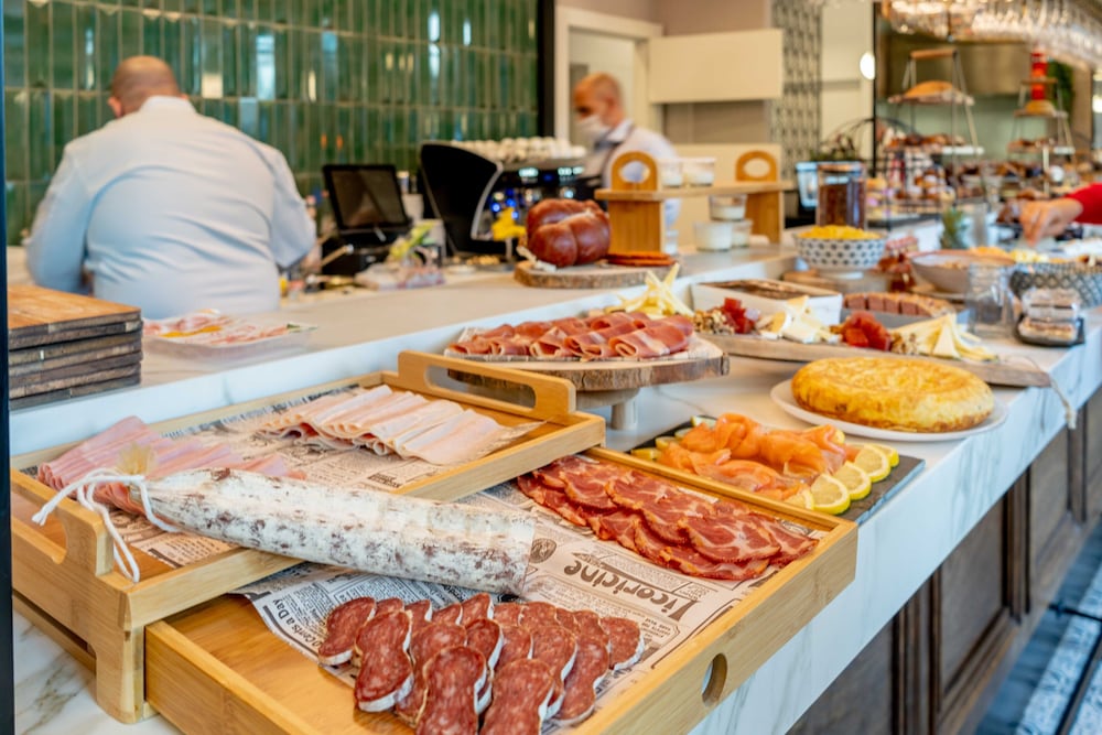 Фото L&h Gran VIA Valencia