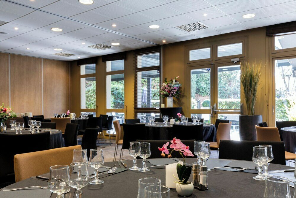 Фото Escale Oceania Aix-en-Provence