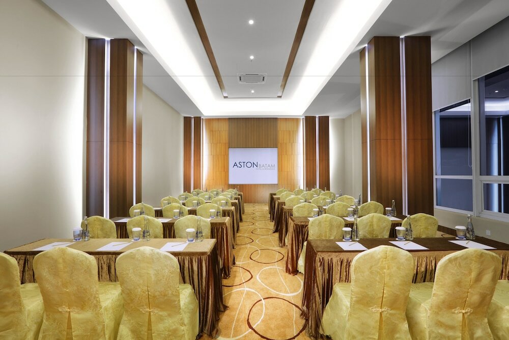 Фото Отель Aston Batam Hotel & Residences