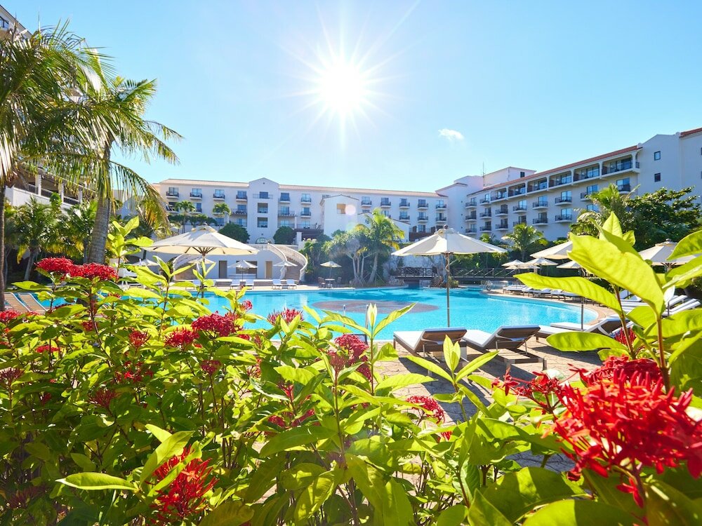 Фото Hotel Nikko Alivila Yomitan Resort Okinawa