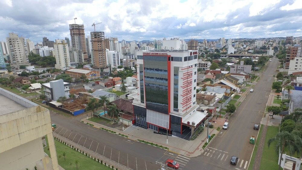 Фото Holiday & Business Hotel - AO lado do Centro de Eventos e Arena Conda