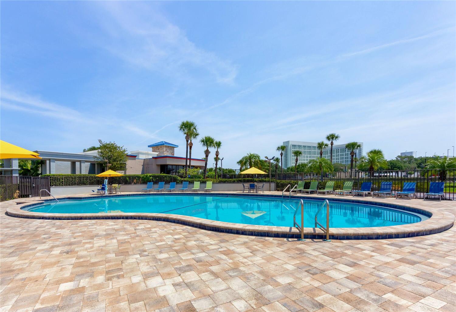 Фото Days Inn by Wyndham Orlando Conv. Center/International Dr