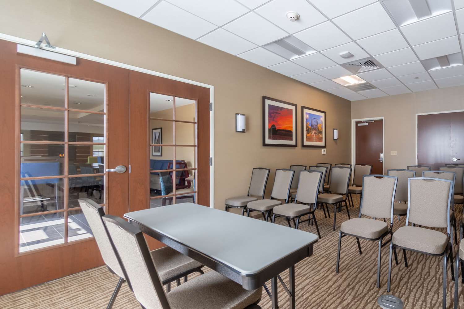 Фото Comfort Inn & Suites – Harrisburg Airport – Hershey South