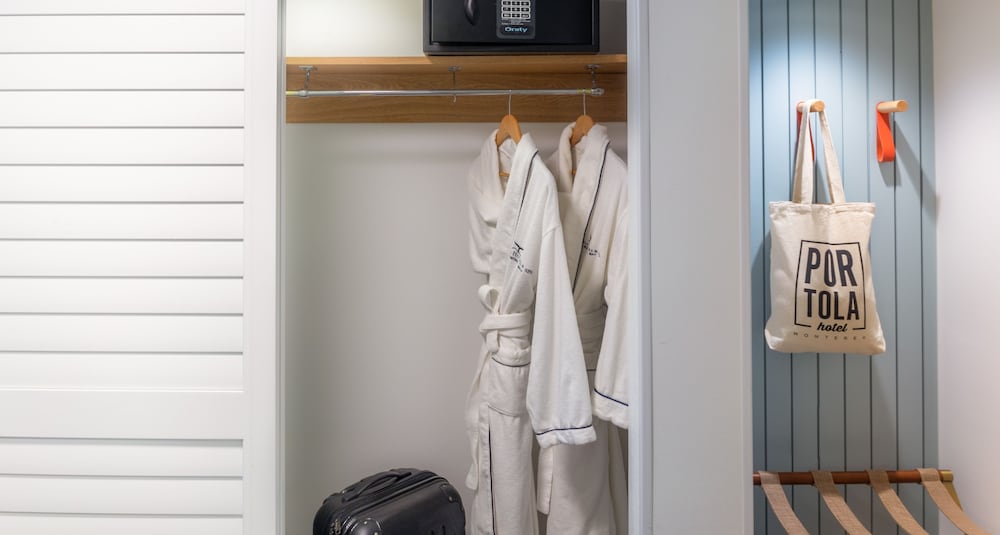 Фото Portola Hotel & SPA at Monterey Bay