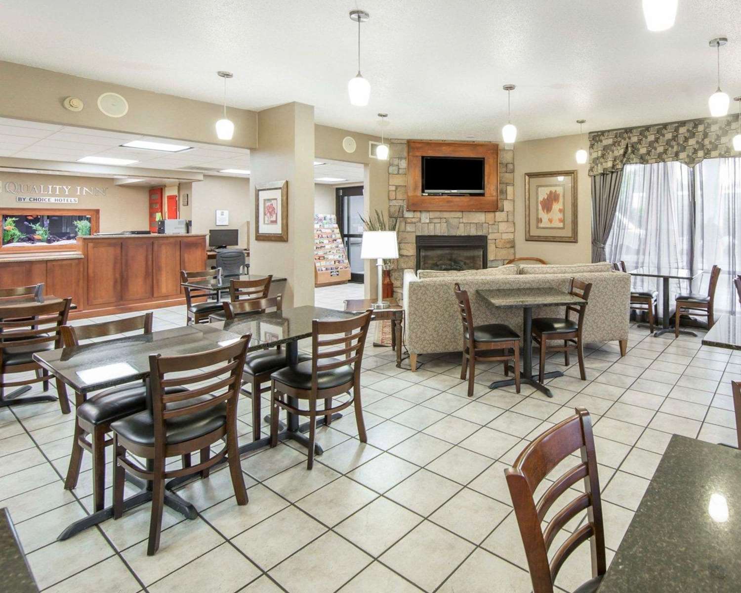 Фото Quality Inn Merchants Drive