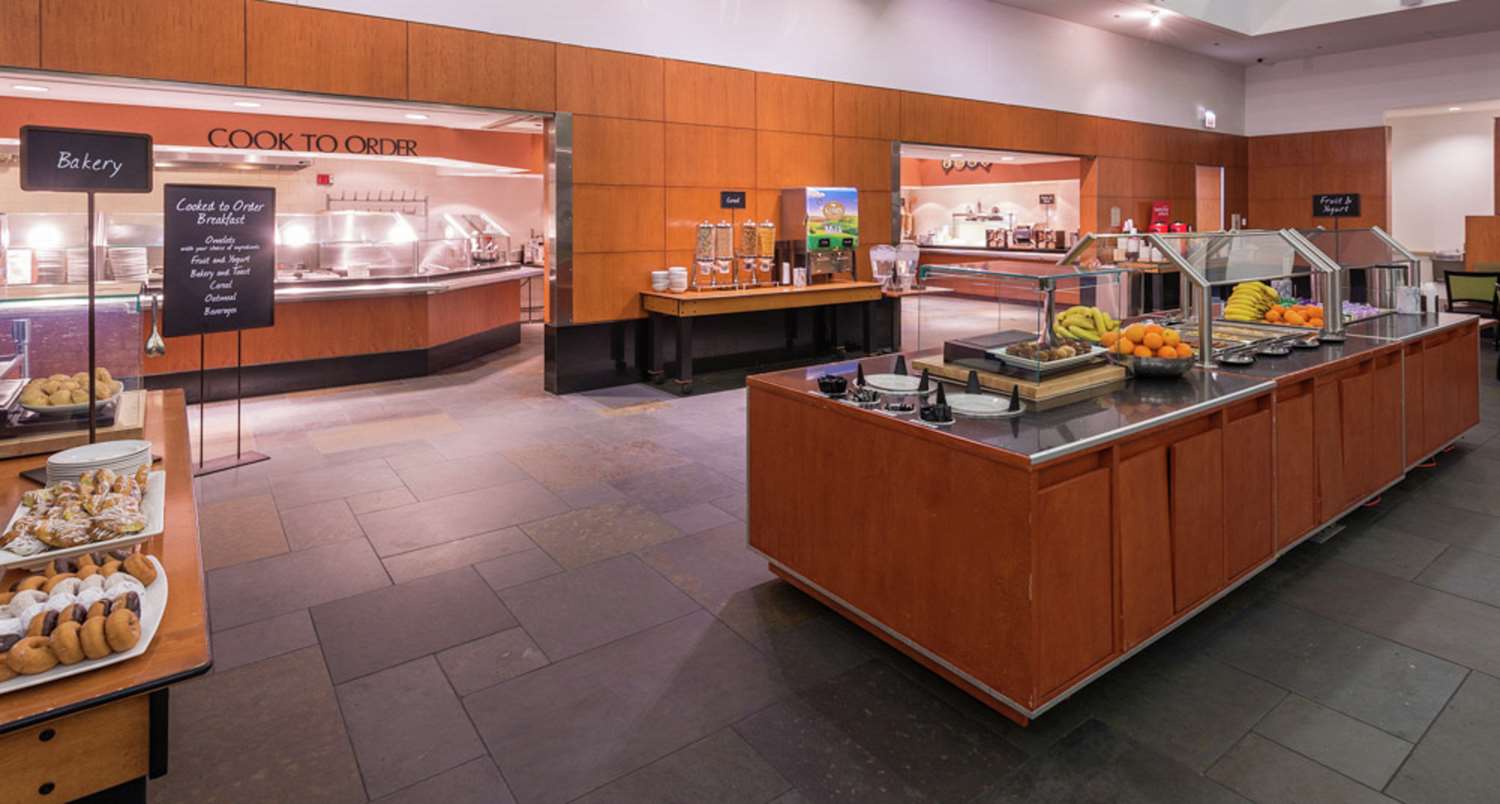 Фото Embassy Suites by Hilton Chicago Downtown Magnificent Mile