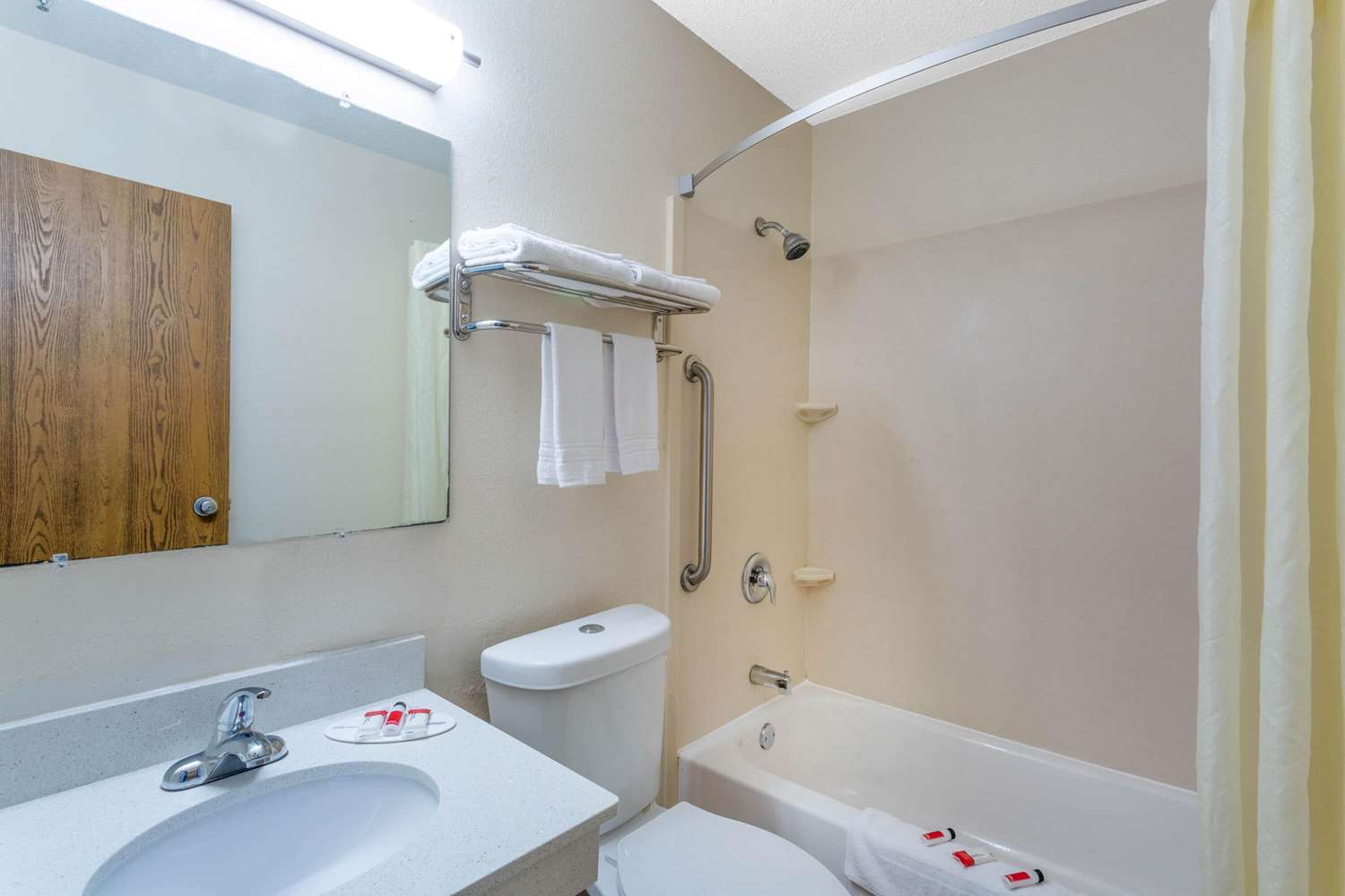 Фото Super 8 by Wyndham Abingdon Va