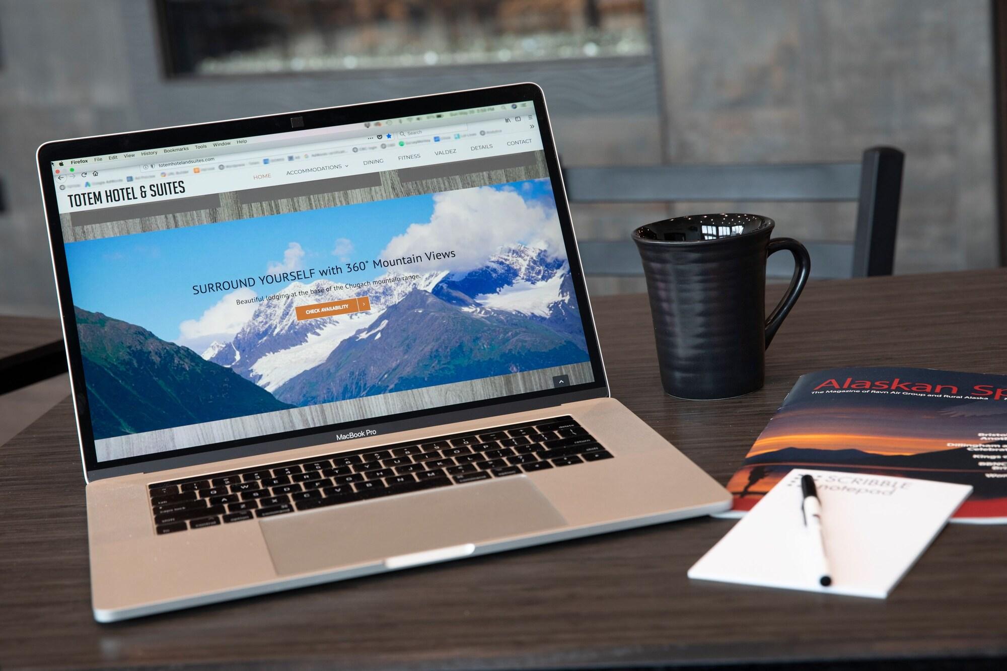 Фото Totem Hotel and Suites