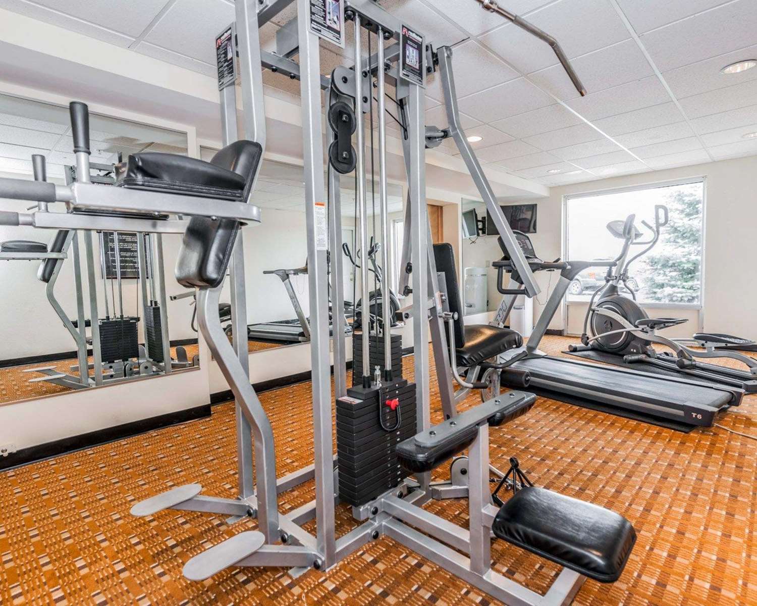 Фото Quality Inn East