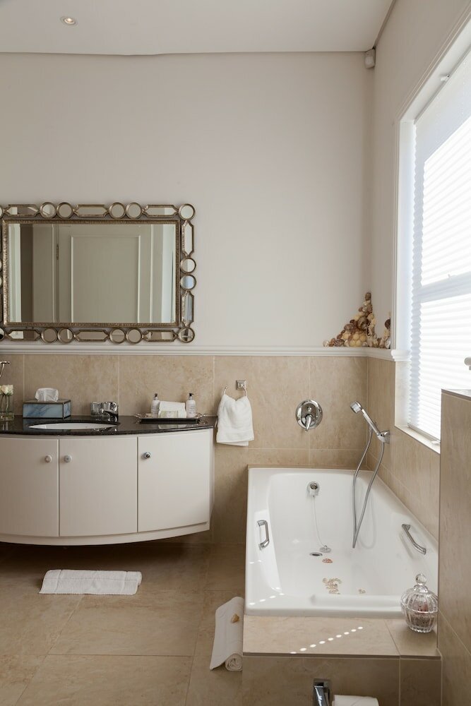 Фото Tintswalo Boulders