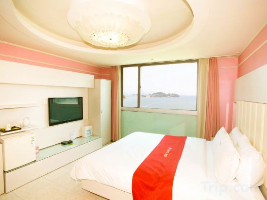 Фото Yeosu Beach Hotel