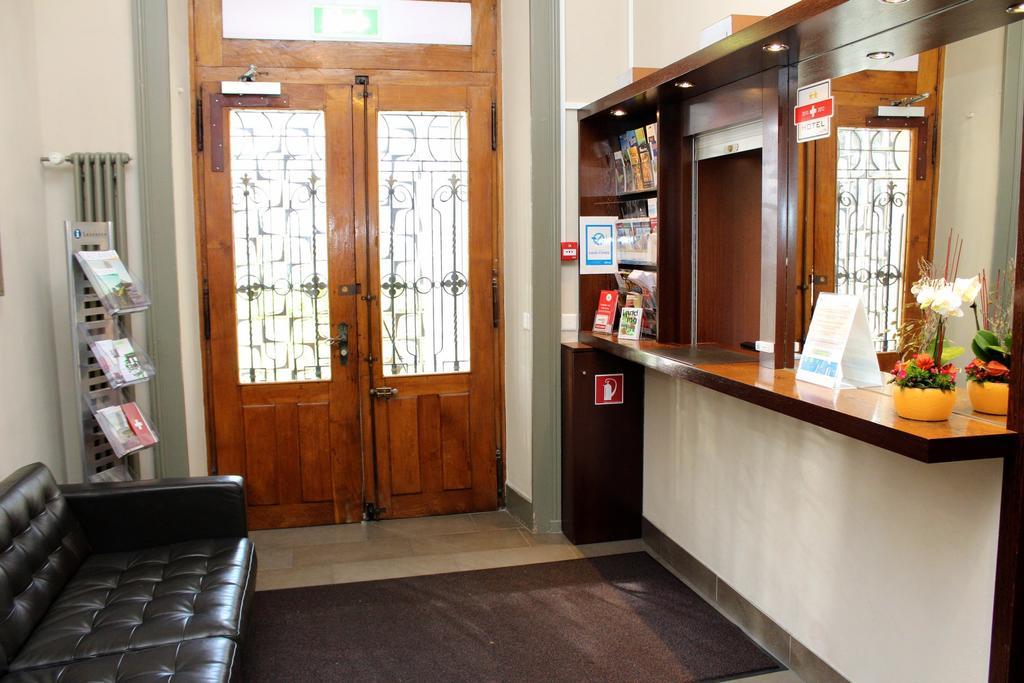 Фото Hotel du Marche