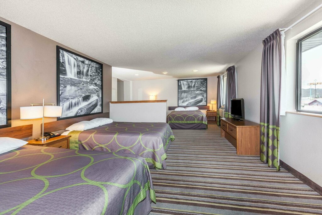 Hotel Super 8 by Wyndham Dunbar/Charleston Area, State of West Virginia, photo