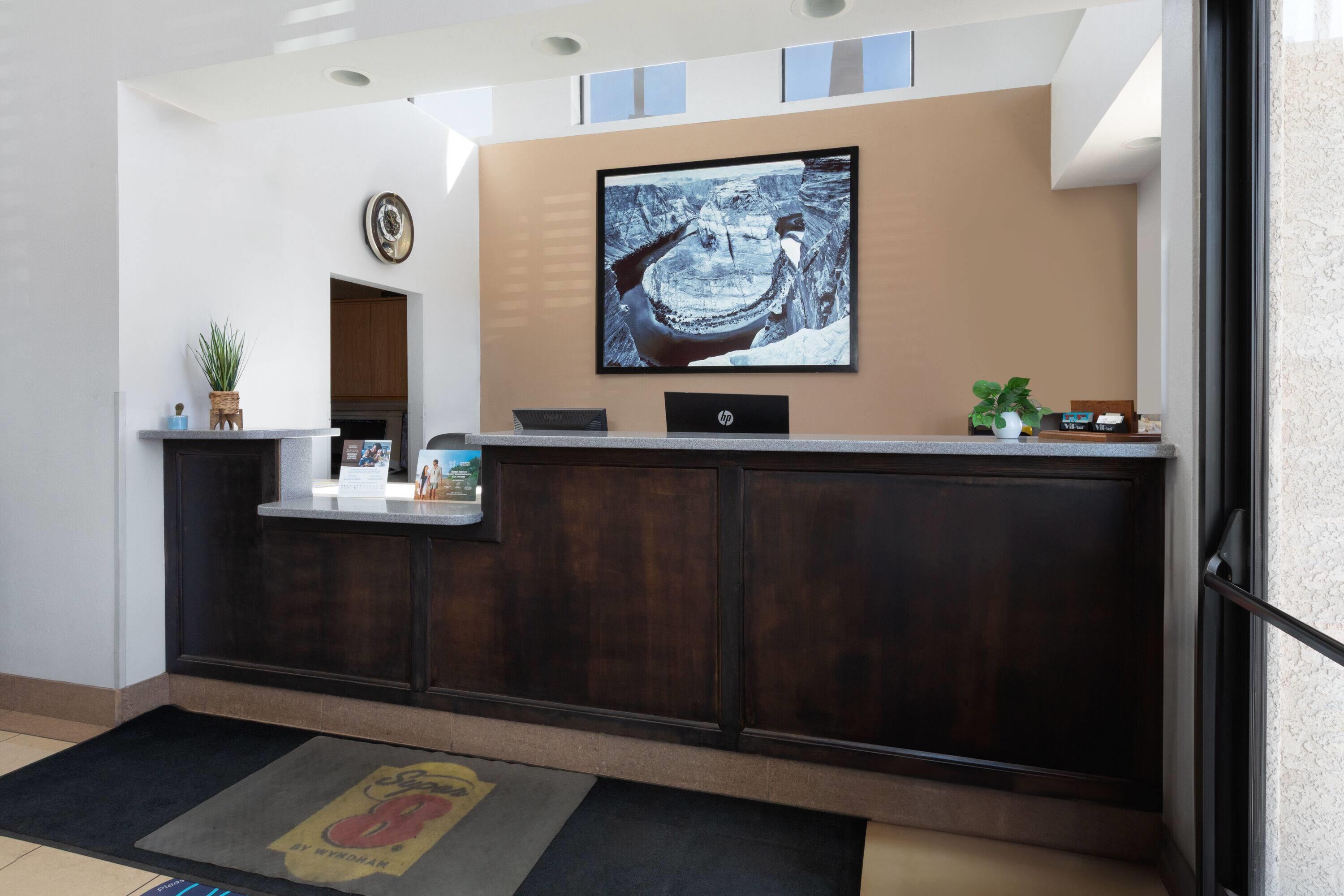 Фото Super 8 by Wyndham Tucson/Grant Road Area Az