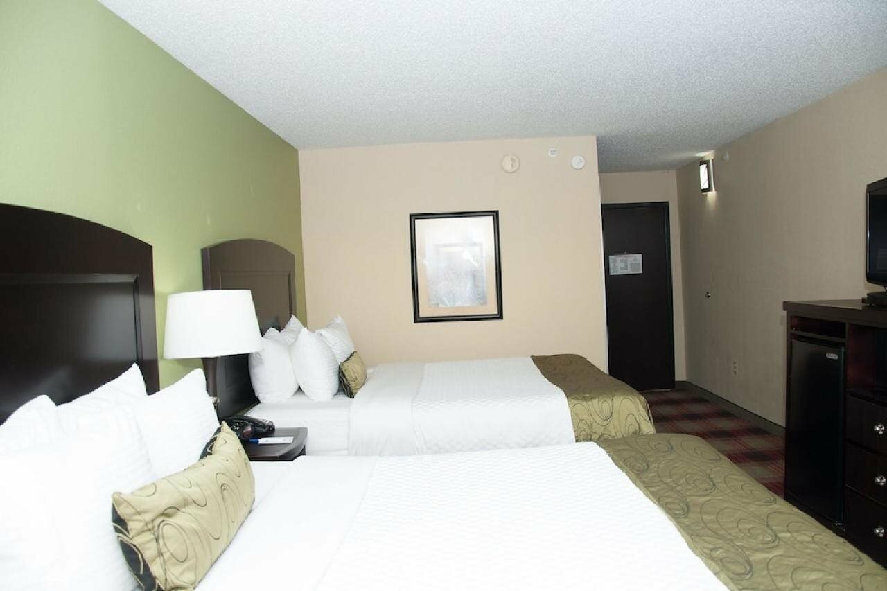 Фото Best Western Plus Addison/Dallas Hotel