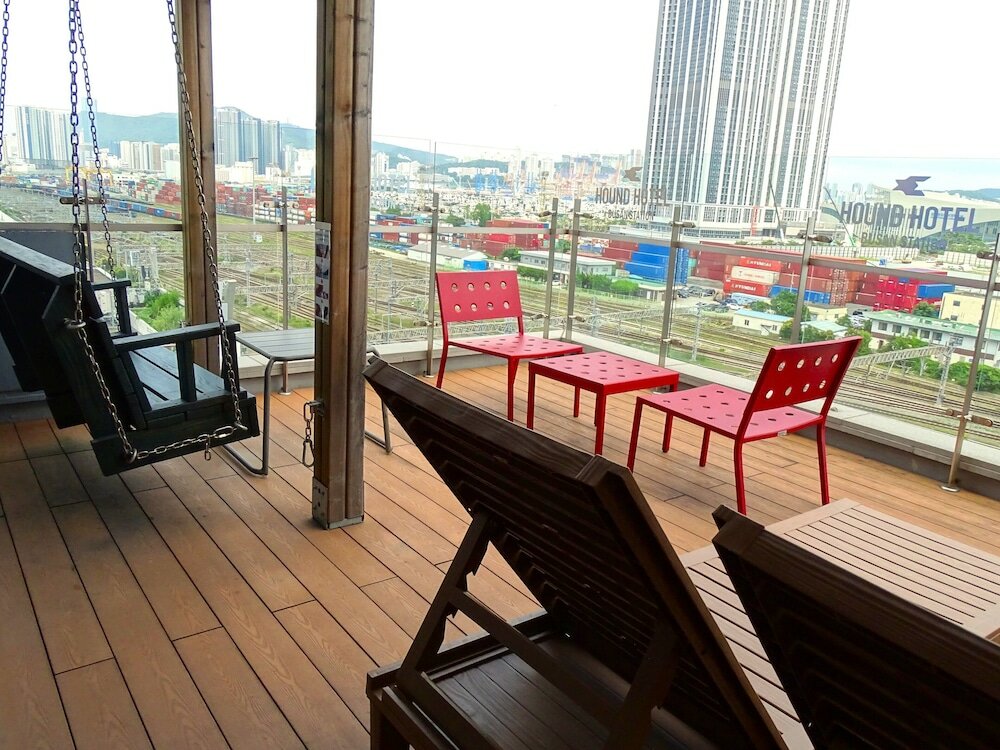 Фото Hound Hotel Busan Station