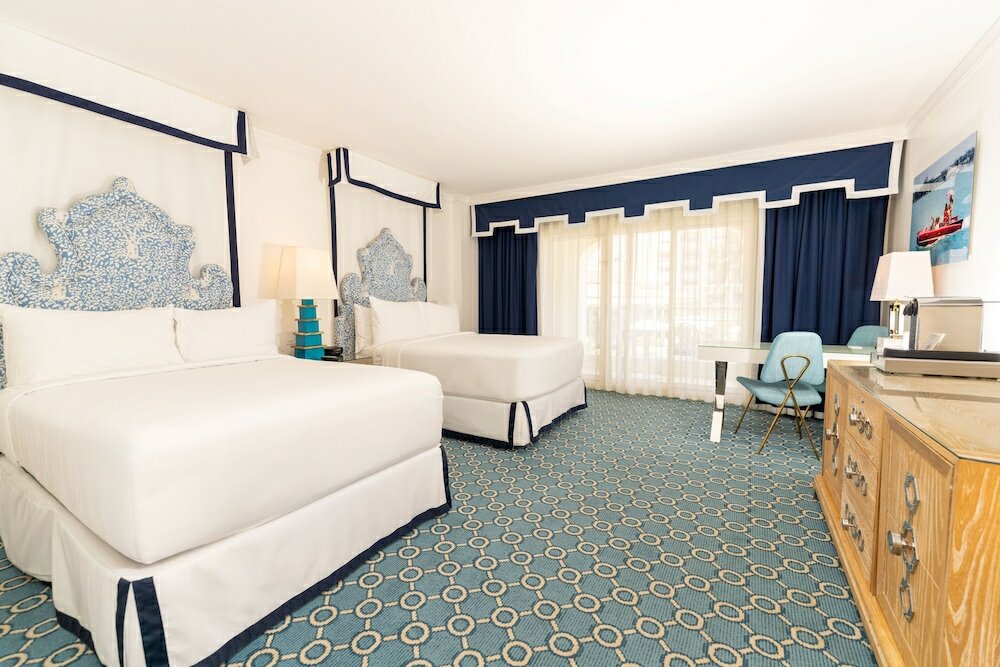 Фото Eau Palm Beach Resort & SPA