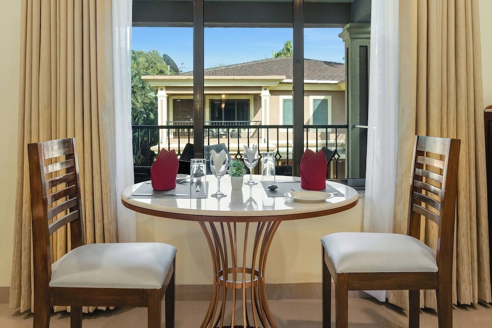 Фото Seashell Suites and Villas