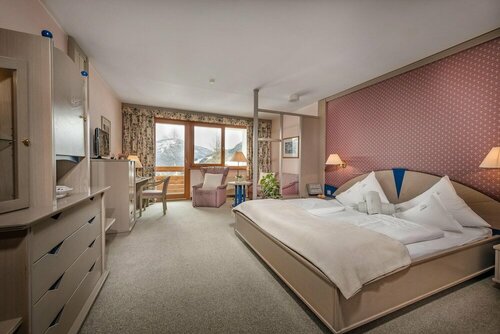 Внешний вид отеля Hotel St. Oswald в Баде Клайнкирххайме, фото 2