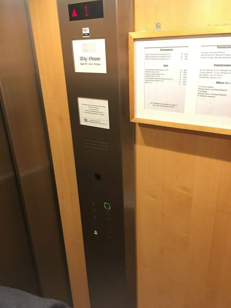 Фото Hotel Goldene Spinne