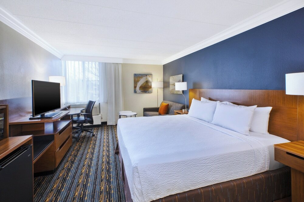 Фото Fairfield by Marriott Inn & Suites Herndon Reston