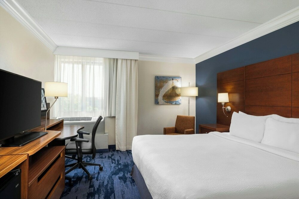Фото Fairfield by Marriott Inn & Suites Herndon Reston