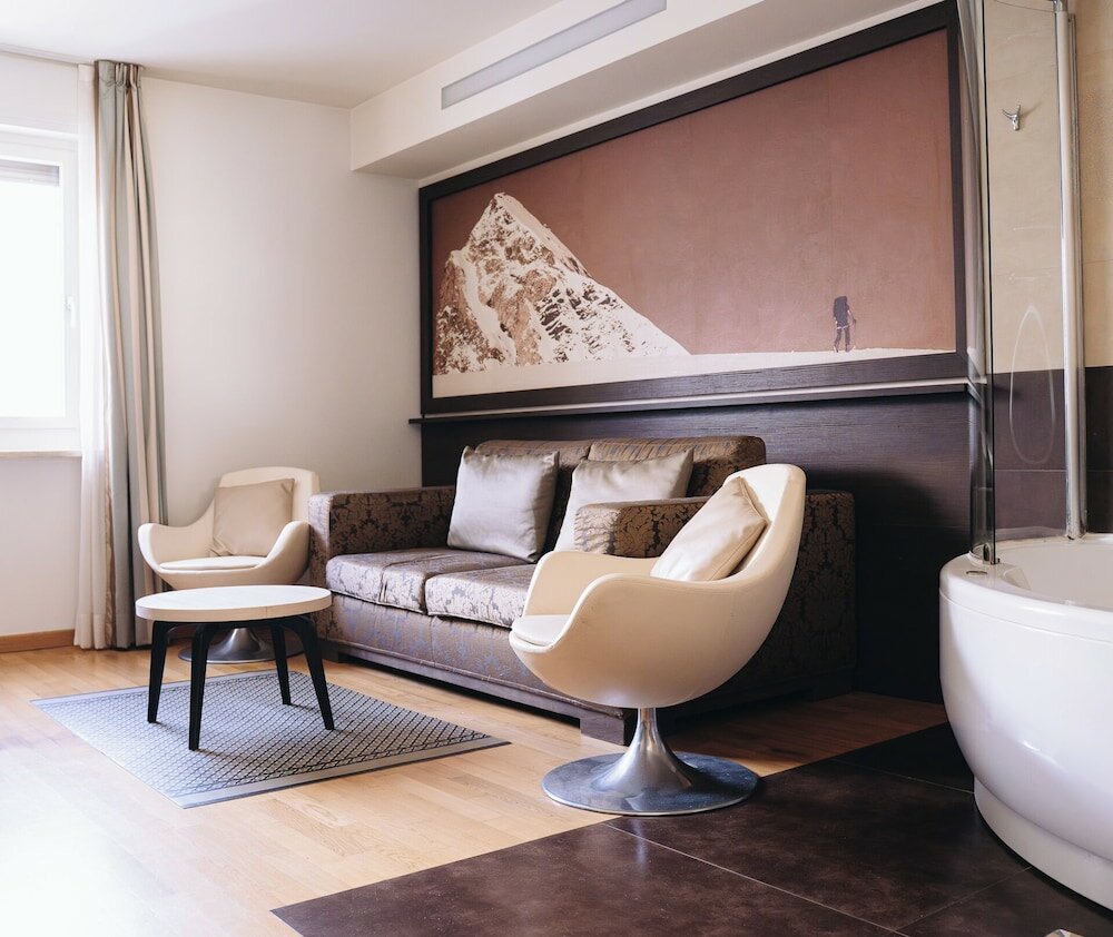 Фото Hb Aosta Hotel & Balcony SPA