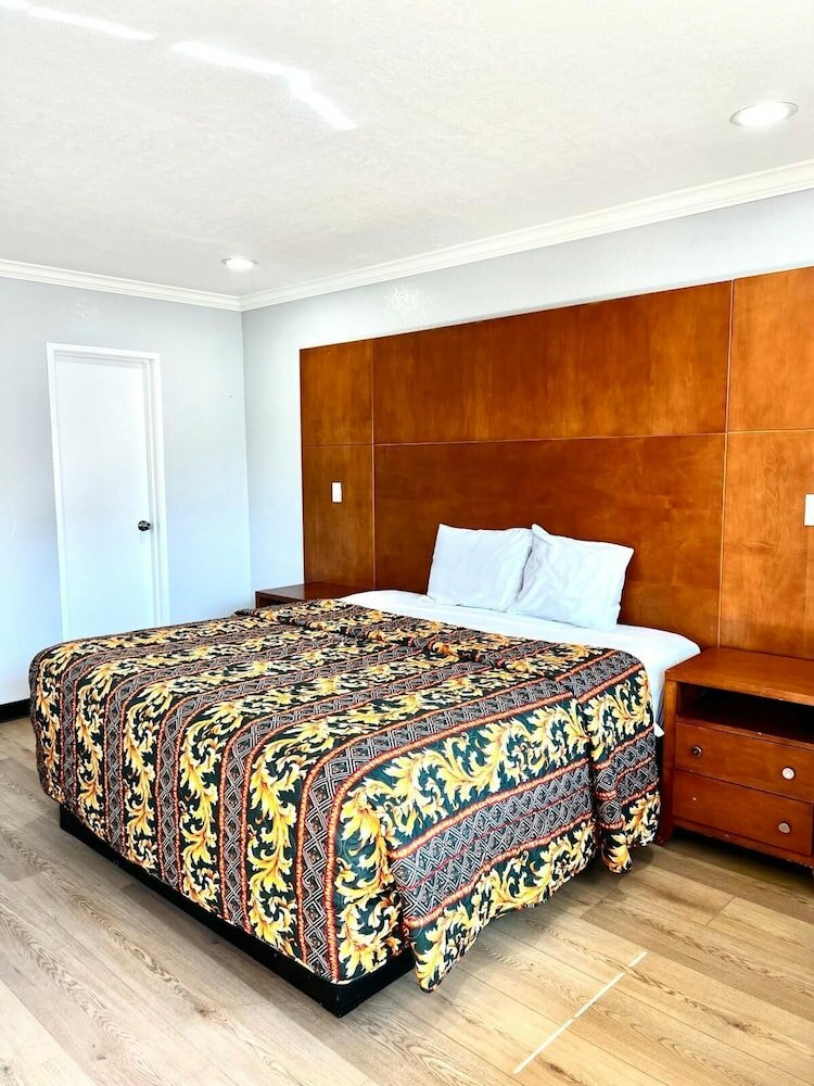 Фото Aqua Inn Motel