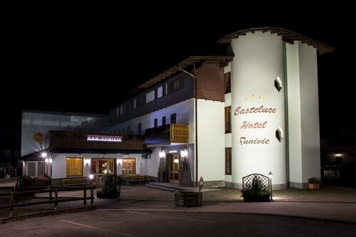 Внешний вид отеля Casteluce Hotel Funivie Pinzolo в Пинцоле, фото 5