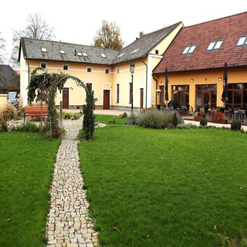 Гостиница Statek 1738 в Среднечешском крае