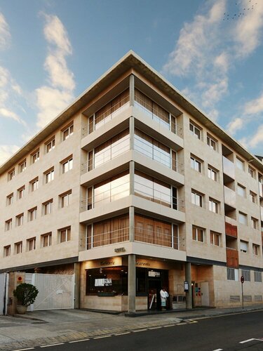 Гостиница U Hotel Villa - Gomá в Сарагосе