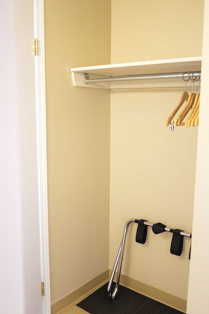 Фото BCMInns Drayton Valley