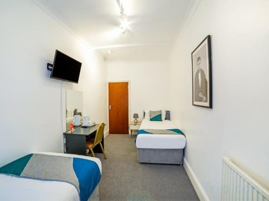 Фото St Georges Hotel Pimlico