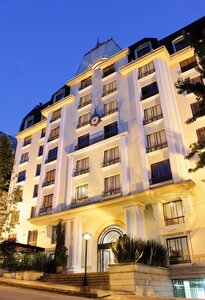 Гостиница Hotel Estalar Suites Jones