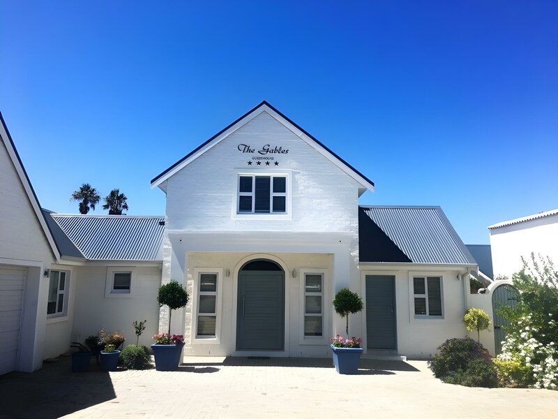 Гостиница The Gables Hermanus