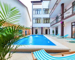 Гостиница Сальвадор Holiday Hotel and Aqua-zone в Геленджике