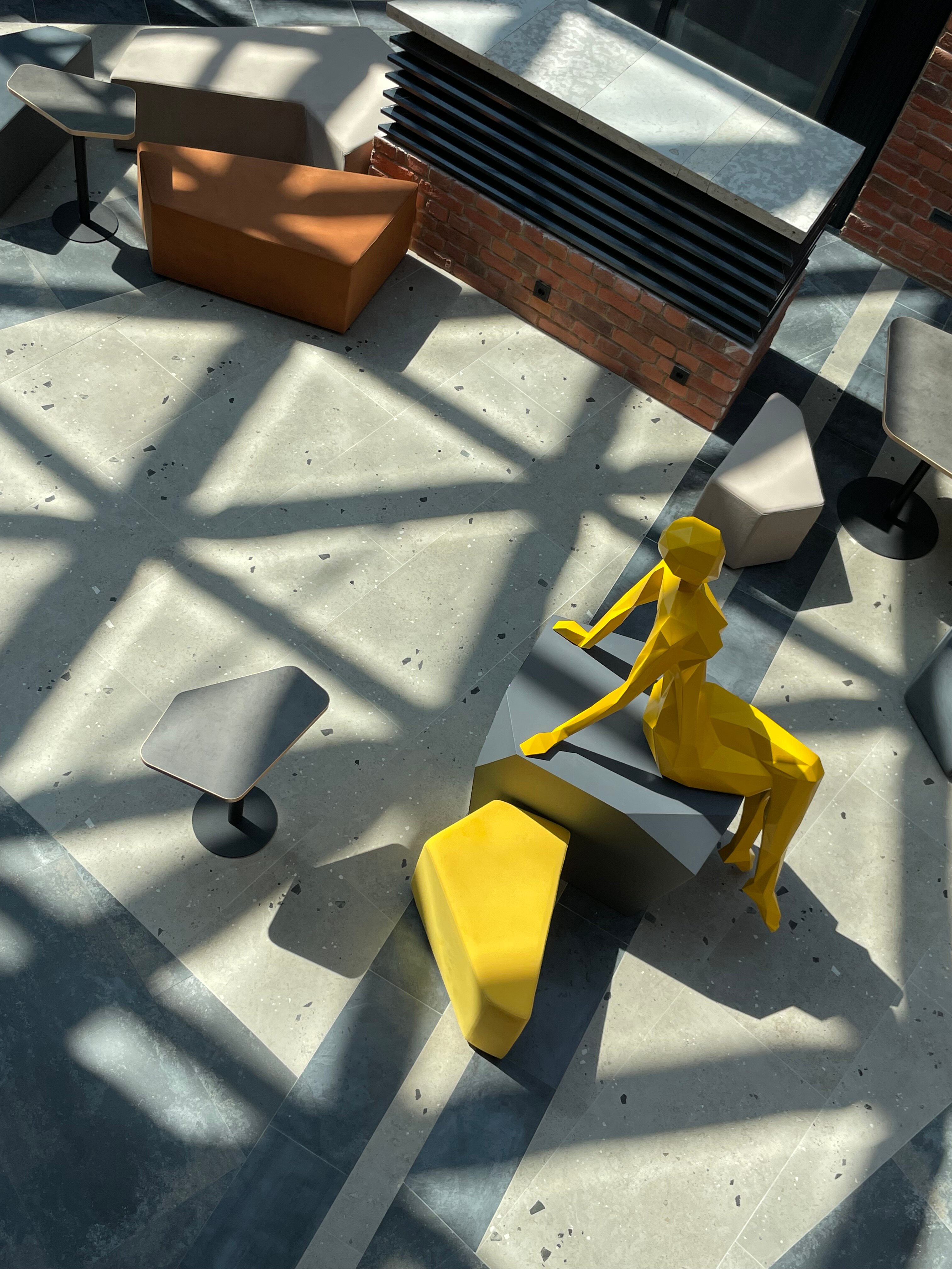 Фото IzzziUP Community L&c