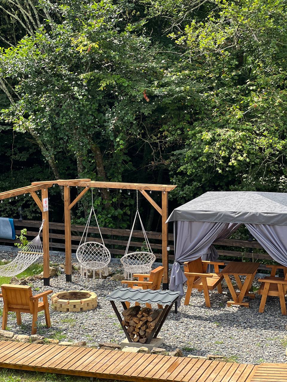 Фото Коттедж в лесу