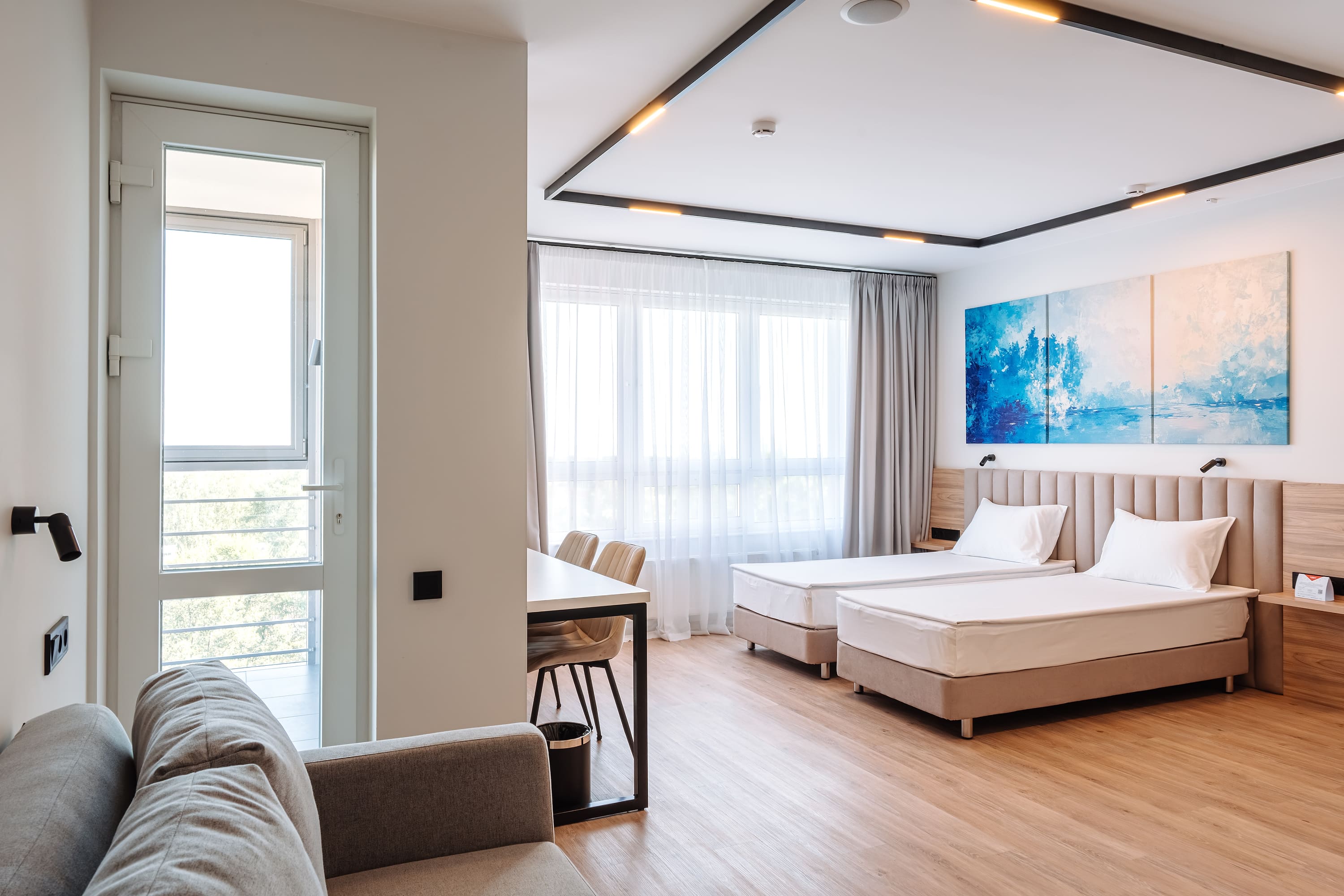 Фото отеля 1