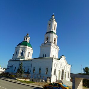 Храм Симеона Богоприимца и Анны Пророчицы (ulitsa Bolshevikov, 53), orthodox church