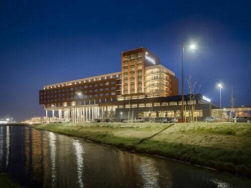 Внешний вид отеля Van der Valk Hotel Zwolle в Зволле, фото 1