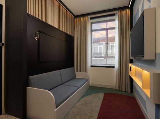 Фото Motto by Hilton Rotterdam Blaak