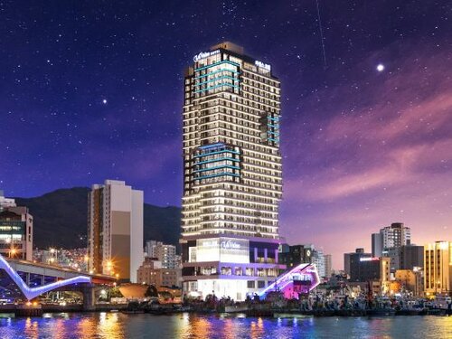 Гостиница Lavalse Hotel в Пусане